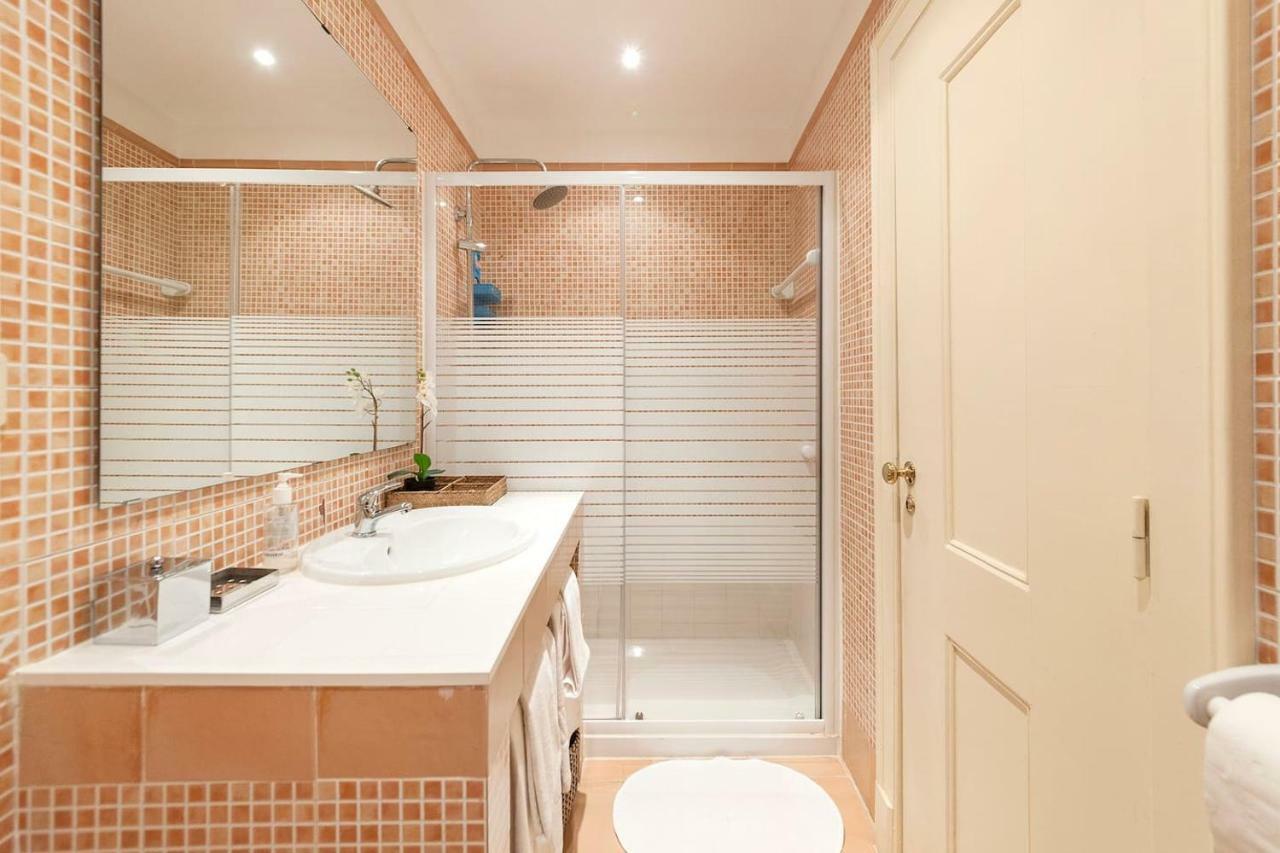 2 Bedroom Apartment With Patio Next To Avenida Da Liberdade Lisboa Exteriér fotografie