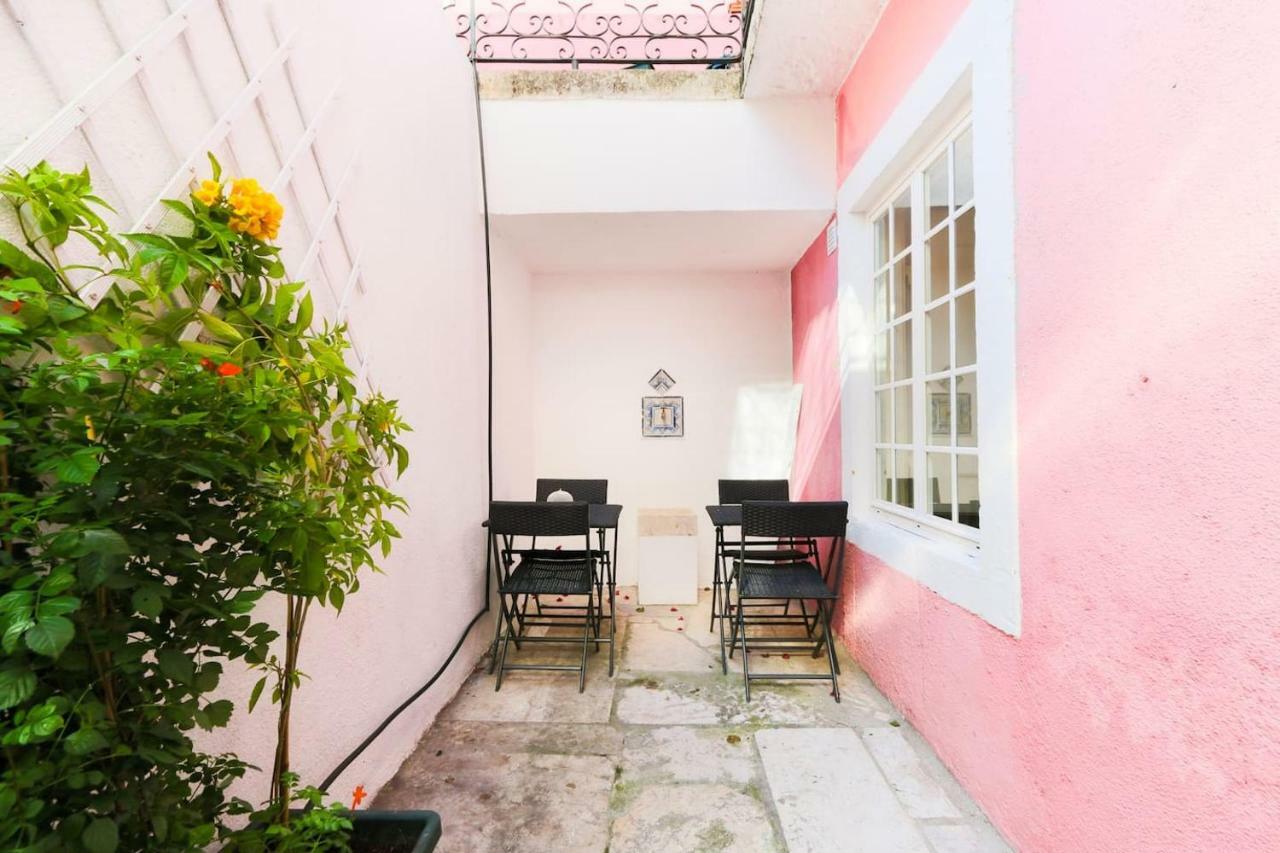 2 Bedroom Apartment With Patio Next To Avenida Da Liberdade Lisboa Exteriér fotografie