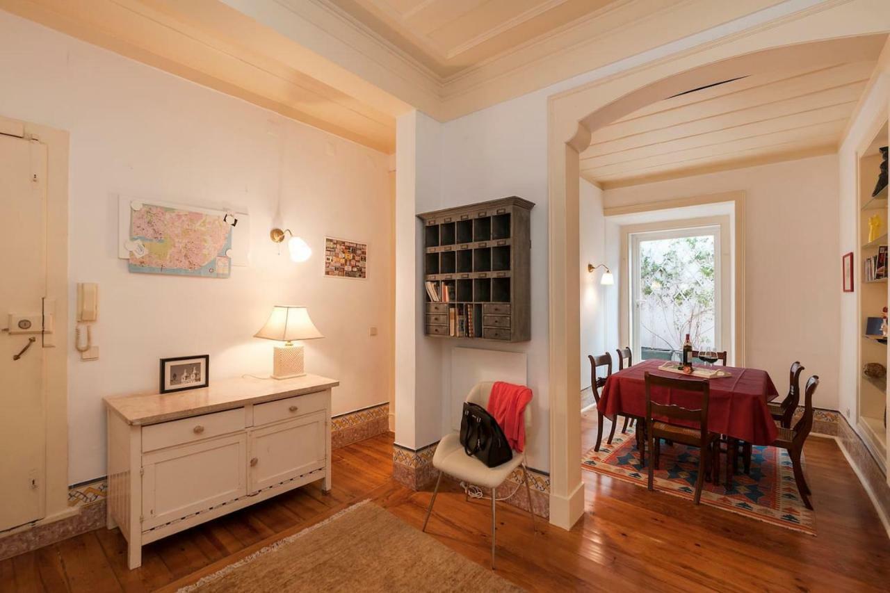 2 Bedroom Apartment With Patio Next To Avenida Da Liberdade Lisboa Exteriér fotografie